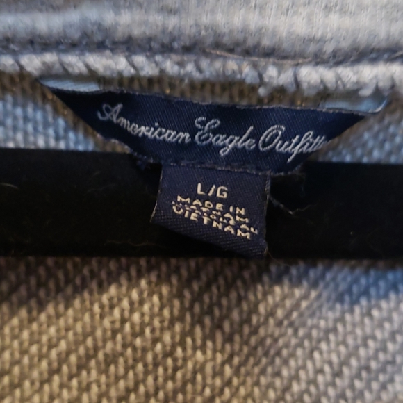 American Eagle Outfitters Distressed 3/4 Shirt - Picture 3 of 5